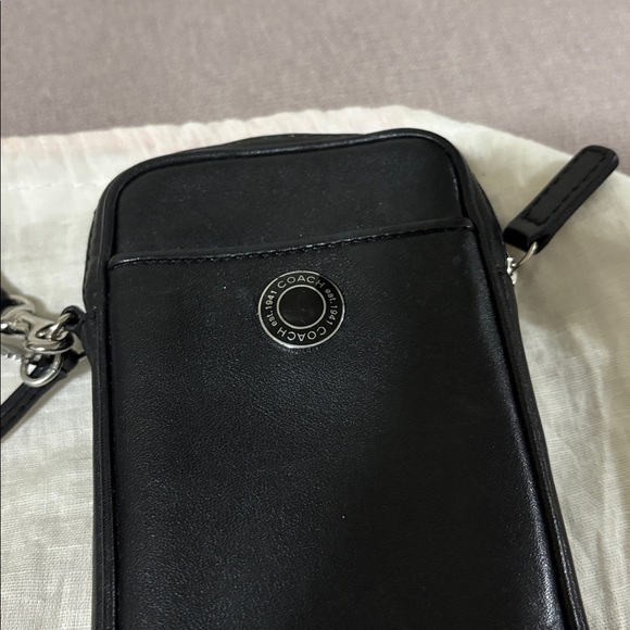 Coach multi-use pouch - Picture 2 of 5